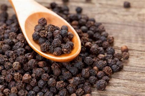 Black Pepper: Enhancing the Absorption of Nutrients for Maximum Health Benefits